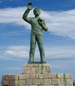 Άγαλμα στον Αφανή Ναυτικό